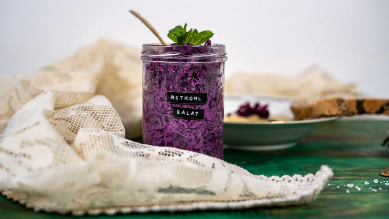 Omas Rotkohlsalat - Wilma-Vegan.de Omas Rotkohlsalat - Wilma-Vegan.de